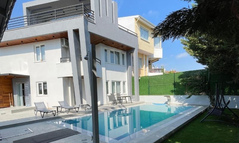 Belek’te Lüks Villa Kiralama | 10 Kişi | Havuz Keyfi